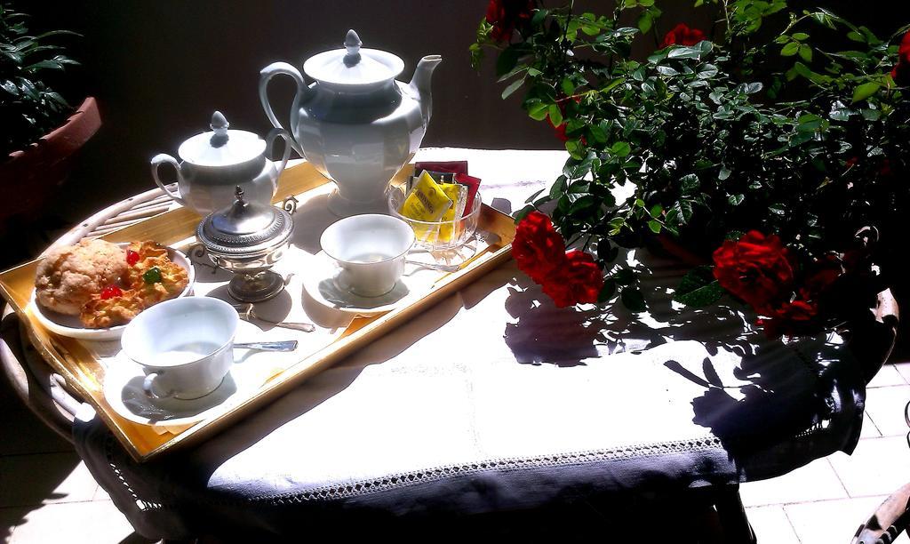 サッサリ Le Tre Civette Bed & Breakfast エクステリア 写真