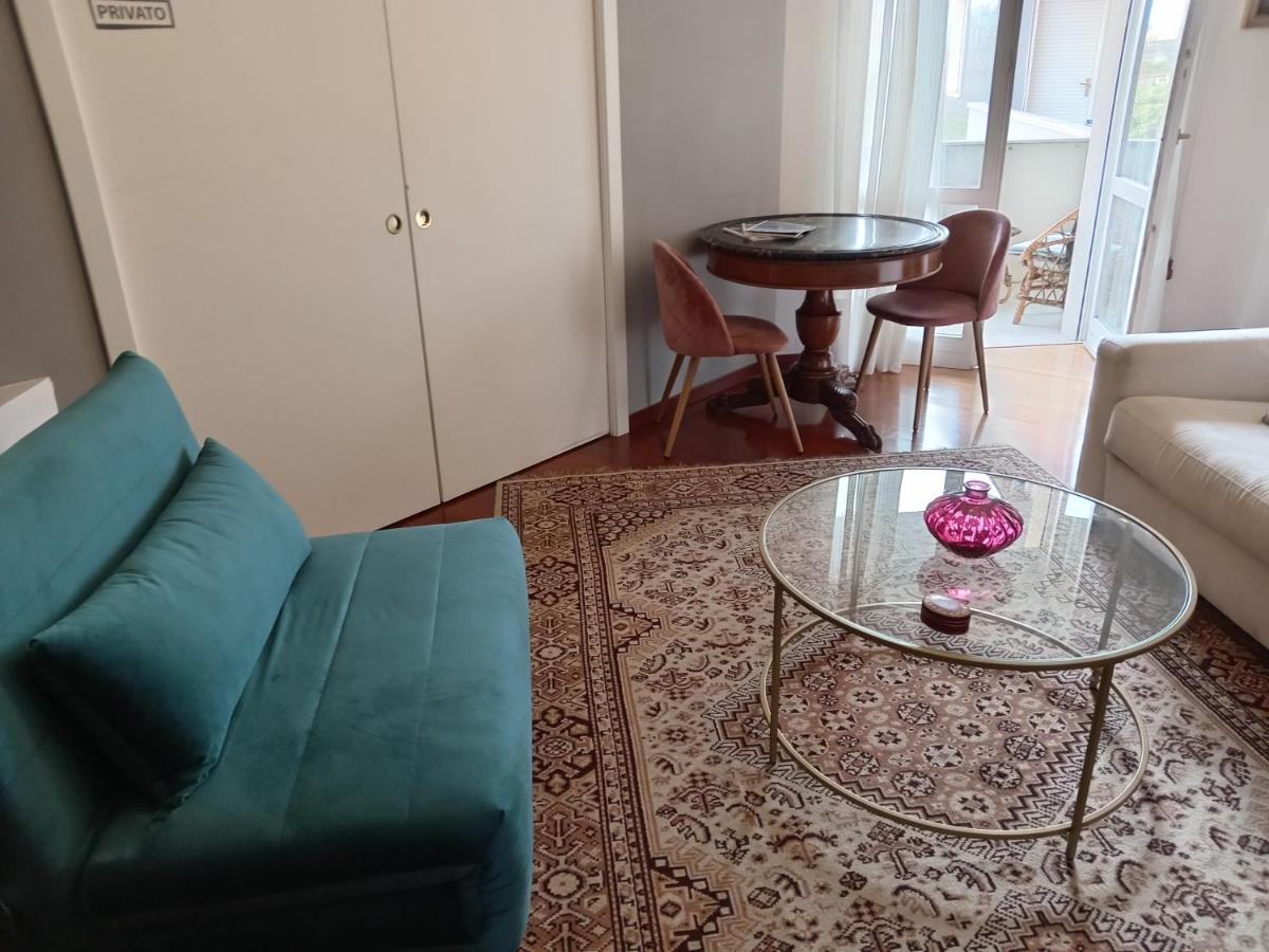 サッサリ Le Tre Civette Bed & Breakfast エクステリア 写真